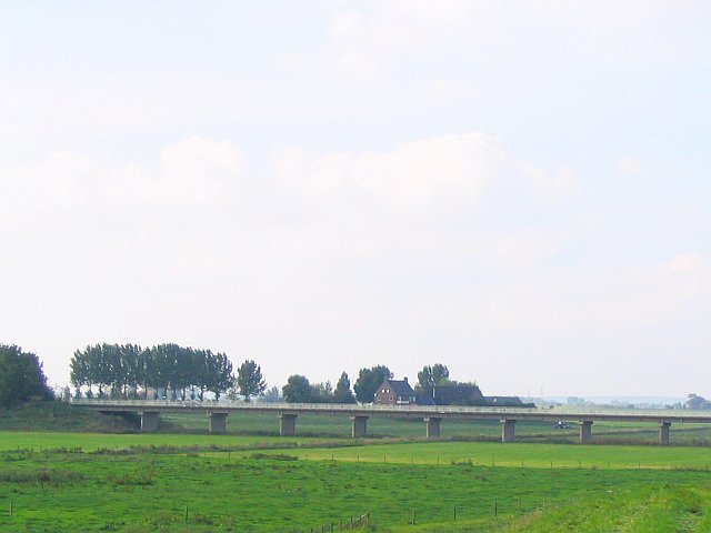 De oudste voorgespannen-beton-brug van Nederland